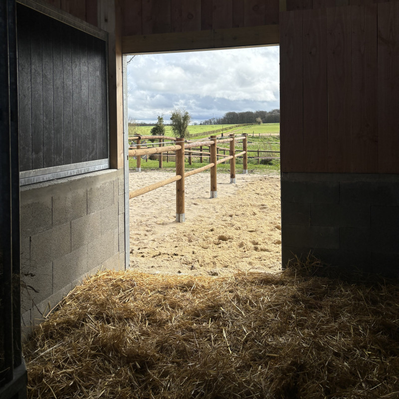 Terrasses de boxes à CHARENCEY