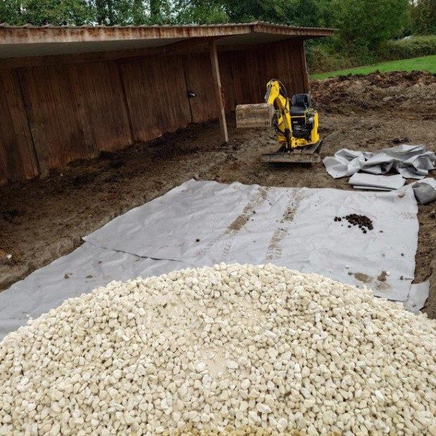 ABRI STABILISÉ PERISSAC (33)