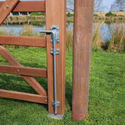 Loquets pour barrière